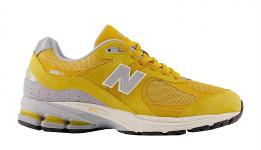 New Balance 2002R Egg Yolk Egg Yolk/Silver Mink-Silver Metallic M2002RHT