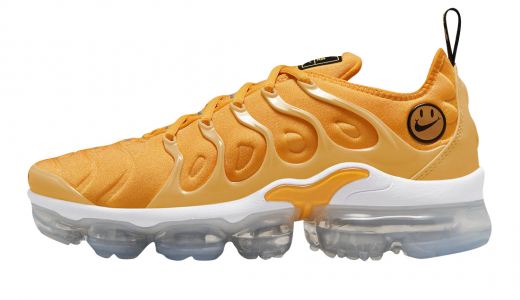 Nike WMNS Air VaporMax Plus Go The Extra Smile Pollen/Yellow Strike-Team Orange-Black DO5874-700