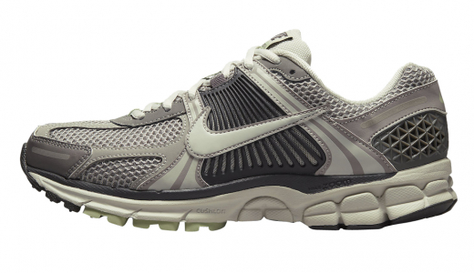 Nike WMNS Zoom Vomero 5 Cobblestone Cobblestone/Light Bone FB8825-001